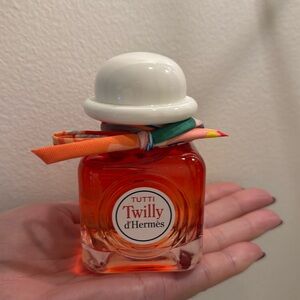 Tutti twilly d’Hermes 2.87 oz 85ml open box